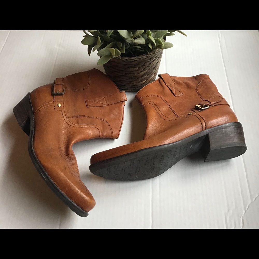 Franco Sarto Waco Short Western Boot